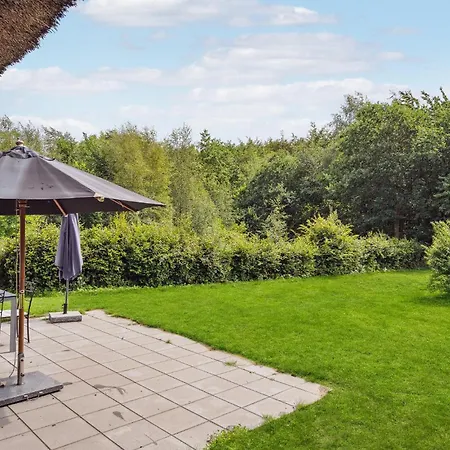 2 Bedroom Beautiful In *