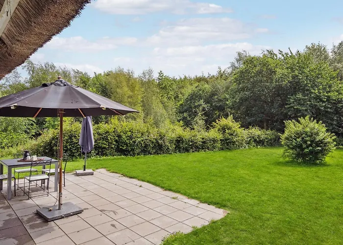 2 Bedroom Beautiful In *